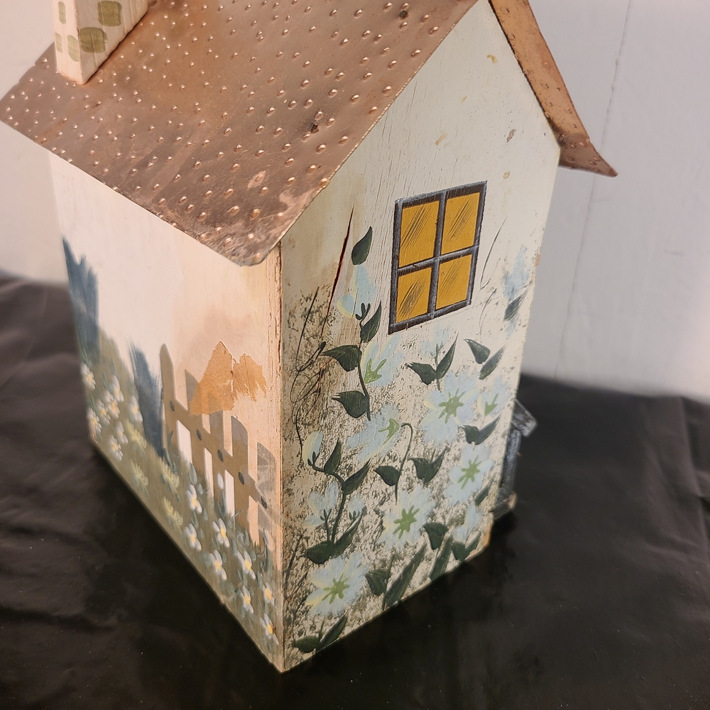 Rustic Birdhouse with Copper Roof - Picture 6 of 7
